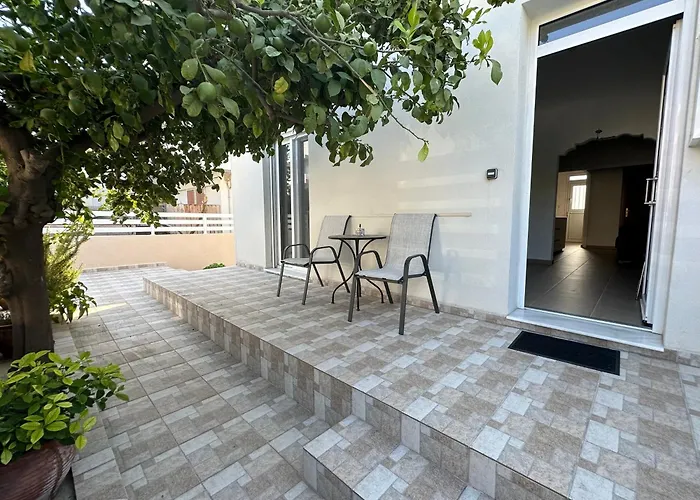 Kira\'S House Rhodes Town